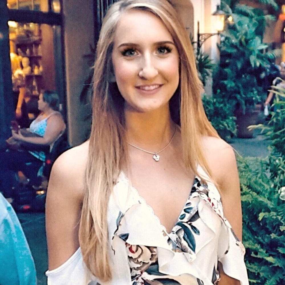 Meet your Posher, Tiera